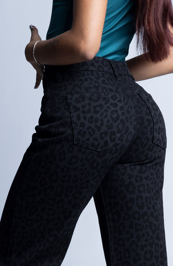PANTALÓN ESTILO FLARE 2144-65