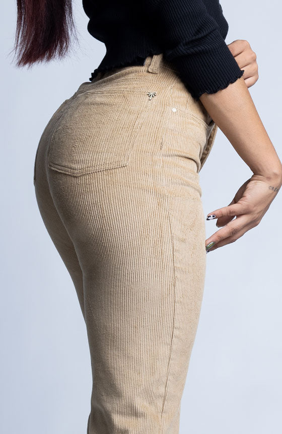 PANTALÓN PANA ESTILO MOM FIT 2125-13