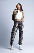 PANTALÓN ESTILO MOM FIT 2143-84